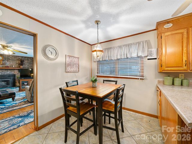 1280 Hamburg Road, Bakersville, NC 28705