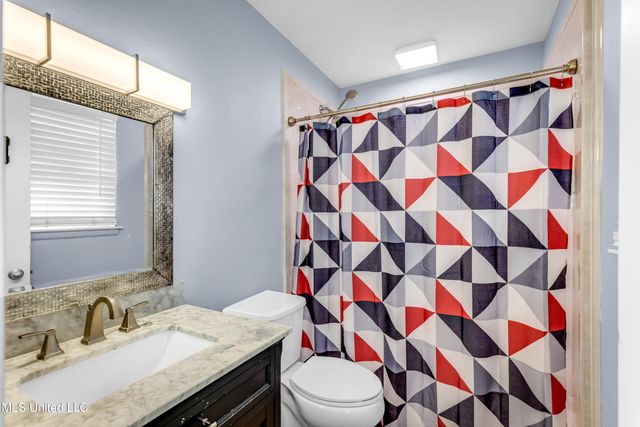 5672 Woodstock Court, Gautier, MS 39553