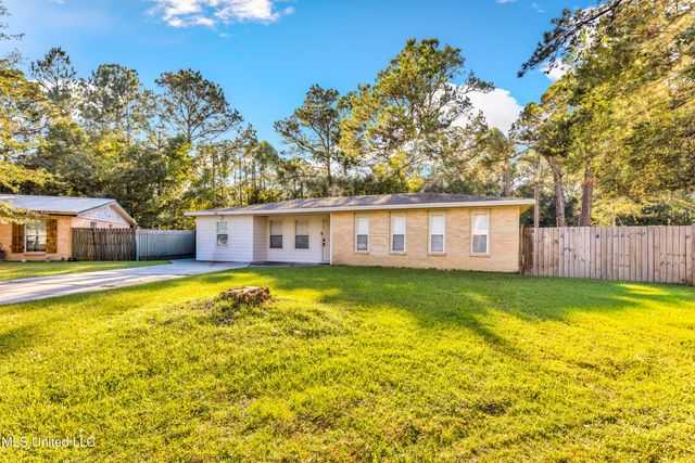 5672 Woodstock Court, Gautier, MS 39553