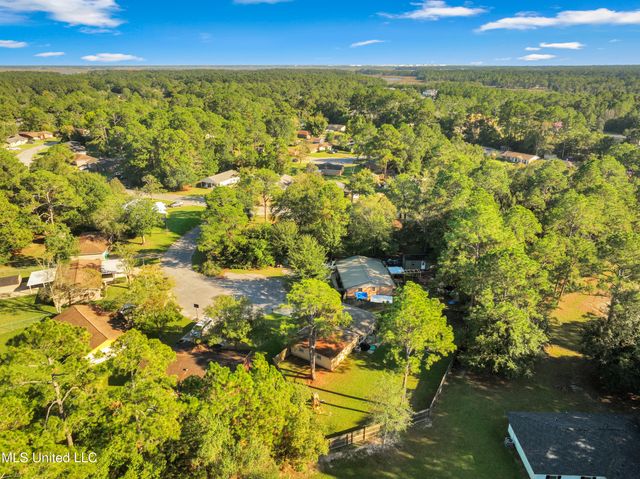 5672 Woodstock Court, Gautier, MS 39553