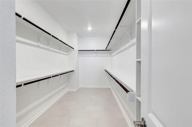 5029 Carsoli LN, Leander, TX 78641