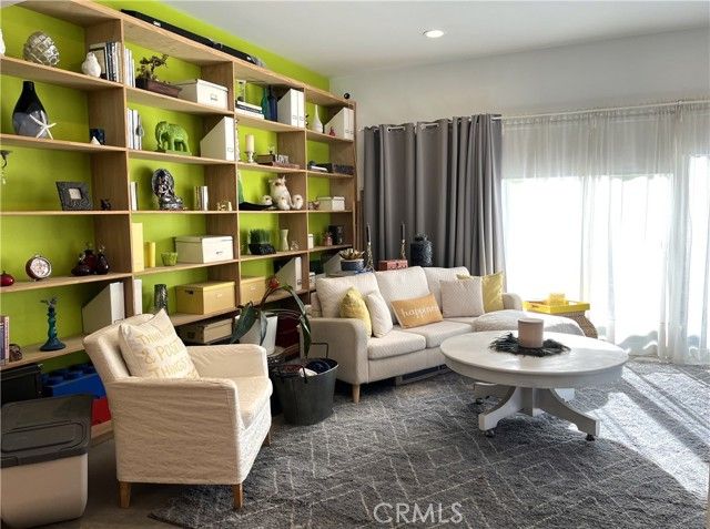 20800 Clark Street, Woodland Hills (los Angeles), CA 91367