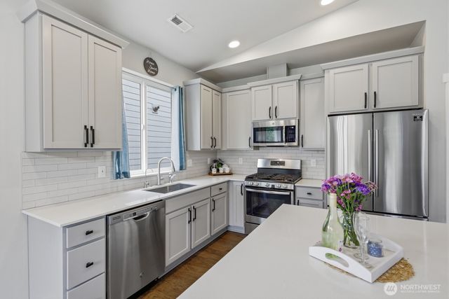 6132 47th Place NE, Marysville, WA 98270