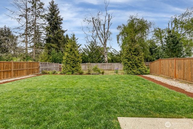 6132 47th Place NE, Marysville, WA 98270