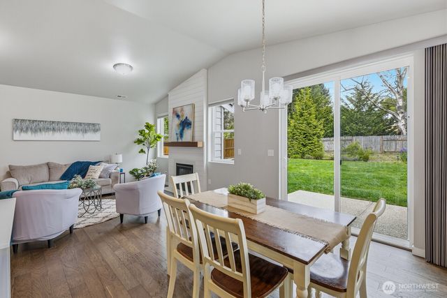 6132 47th Place NE, Marysville, WA 98270