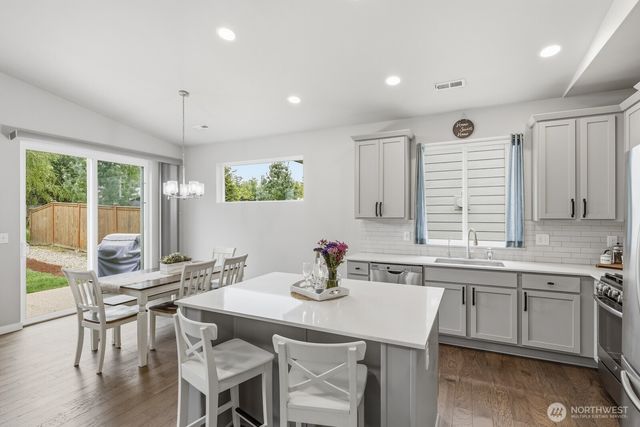 6132 47th Place NE, Marysville, WA 98270