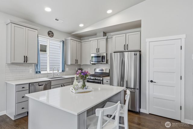6132 47th Place NE, Marysville, WA 98270