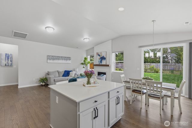 6132 47th Place NE, Marysville, WA 98270