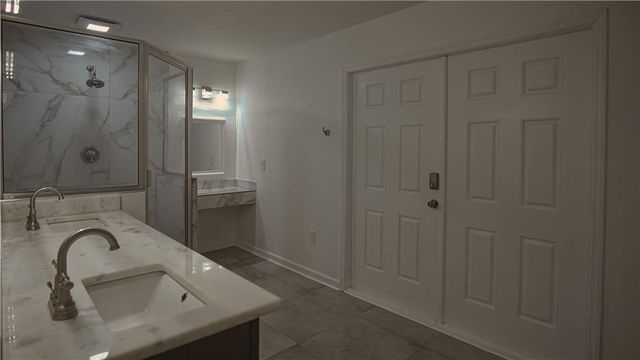 135 Dixie Lane, Covington, GA 30014