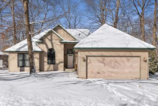 6485 Woodland Road, Hamburg Twp, MI 48189