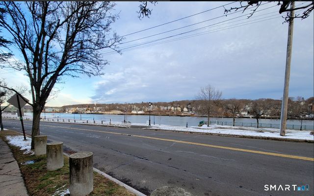 2 Front Street 2J, New Haven, CT 06513