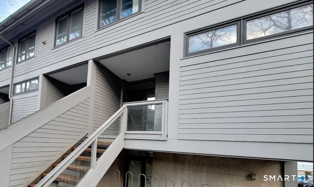 2 Front Street 2J, New Haven, CT 06513