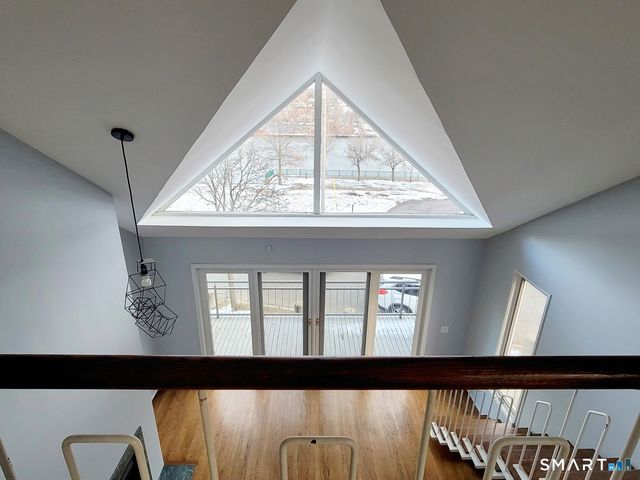 2 Front Street 2J, New Haven, CT 06513