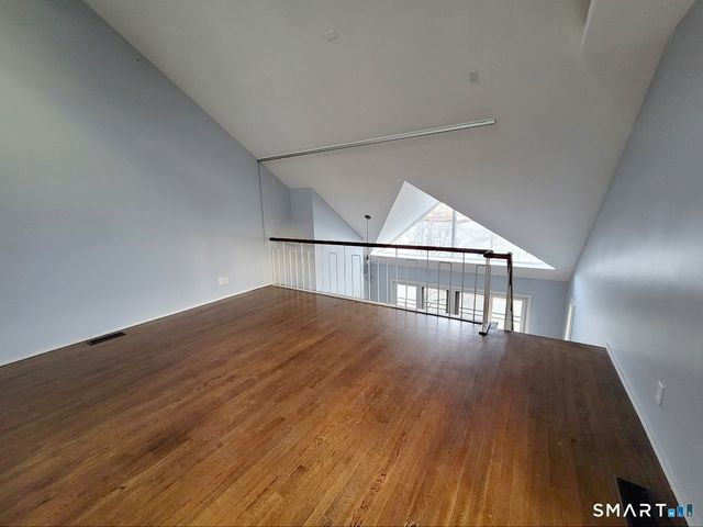 2 Front Street 2J, New Haven, CT 06513