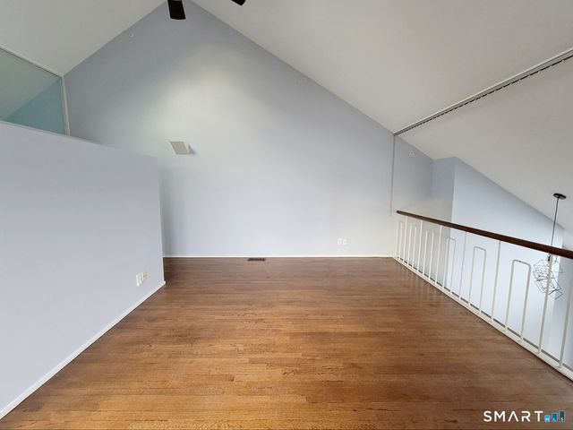 2 Front Street 2J, New Haven, CT 06513