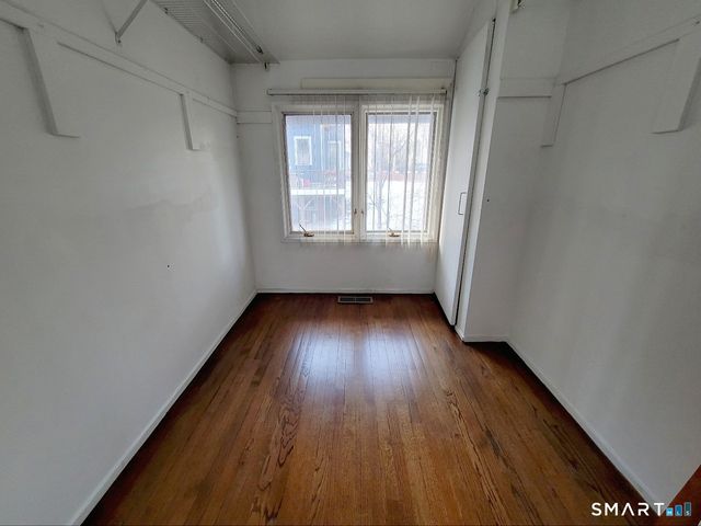 2 Front Street 2J, New Haven, CT 06513