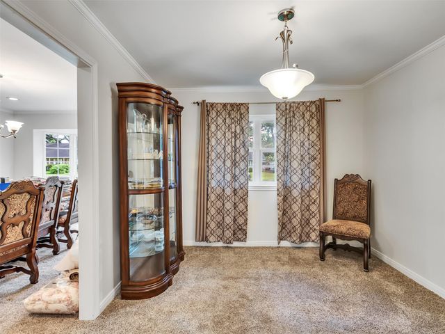 3017 Inwood Drive, Dickinson, TX 77539
