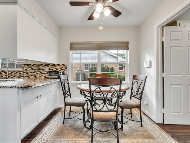 3017 Inwood Drive, Dickinson, TX 77539