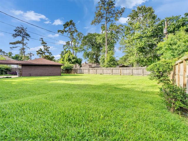 3017 Inwood Drive, Dickinson, TX 77539