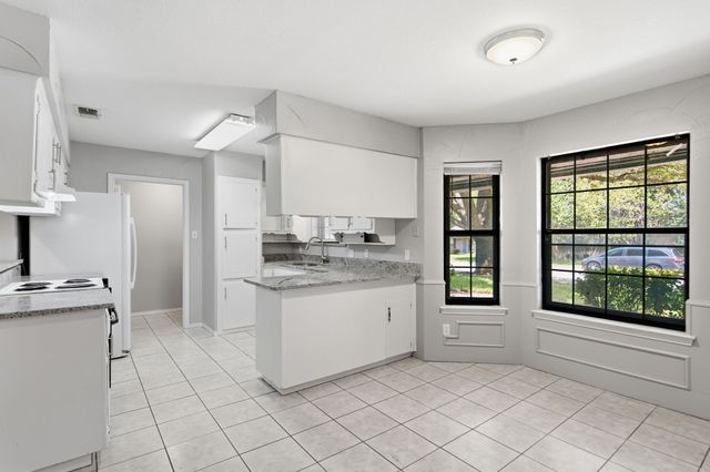 2223 Sierra Drive, Grapevine, TX 76051