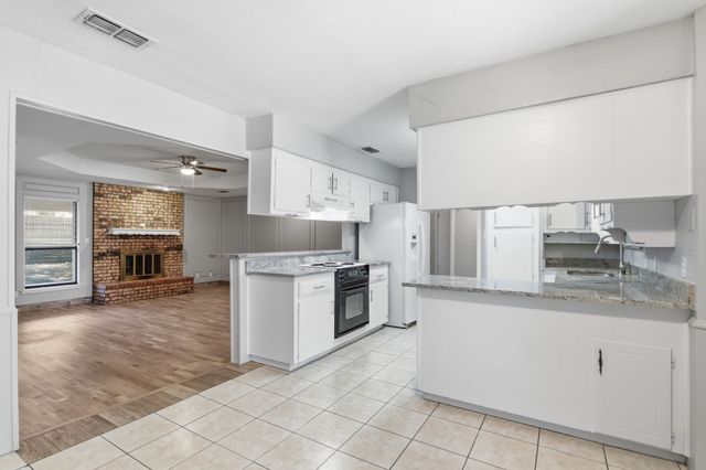 2223 Sierra Drive, Grapevine, TX 76051