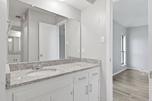 2223 Sierra Drive, Grapevine, TX 76051