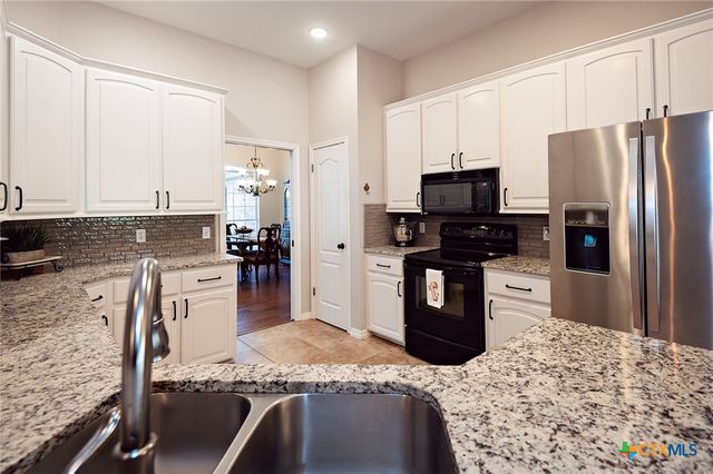 10911 Bridgeport Drive, Temple, TX 76502