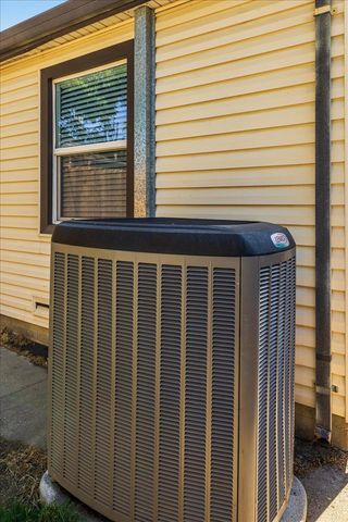 2305 Cantalier St, Sacramento, CA 95815