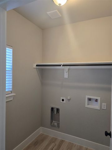 102 Jarrett Street, Waxahachie, TX 75165