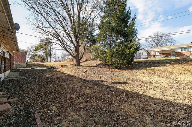 2515 Burchard Drive, St Louis, MO 63136