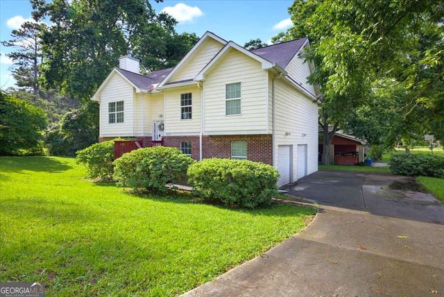 3405 Ravenwood Drive, Atlanta, GA 30349