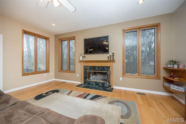 51 Blackthorn Drive, Crestwood, MO 63123