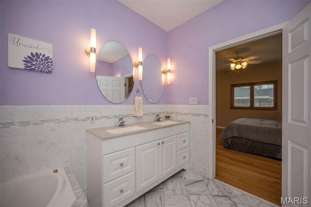 51 Blackthorn Drive, Crestwood, MO 63123