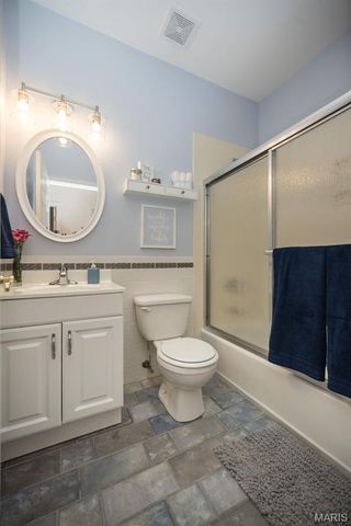 51 Blackthorn Drive, Crestwood, MO 63123