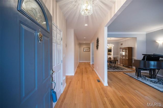 51 Blackthorn Drive, Crestwood, MO 63123