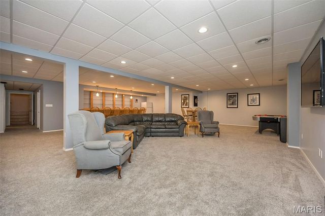 51 Blackthorn Drive, Crestwood, MO 63123