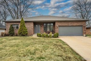 51 Blackthorn Drive, Crestwood, MO 63123