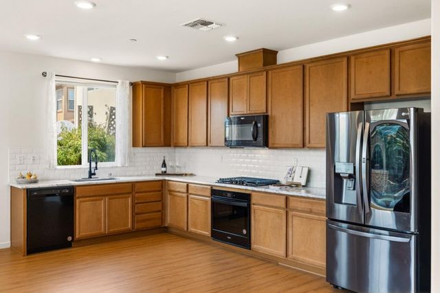 6 Campania Circle, Salinas, CA 93905