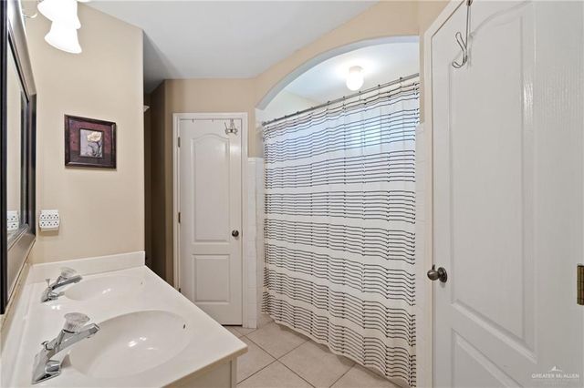 3403 N Amaretto Drive, Pharr, TX 78577