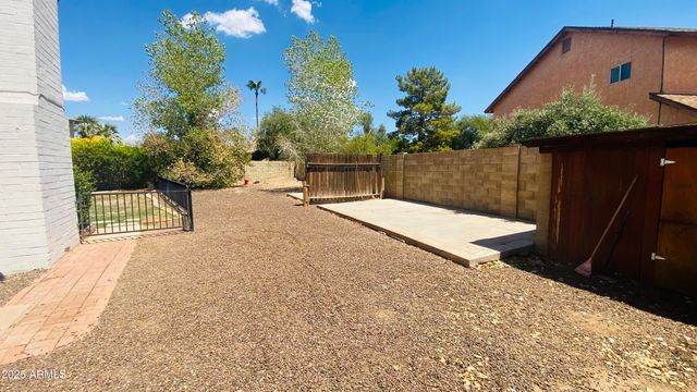 4930 W TORREY PINES Circle, Glendale, AZ 85308