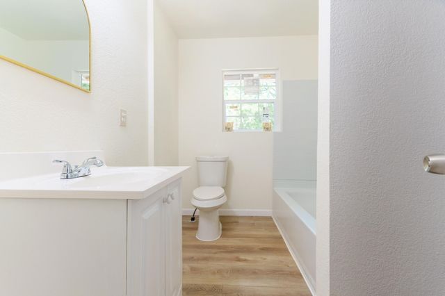 103 N 6th Street E, Dawson, TX 76639