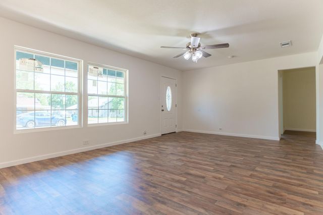103 N 6th Street E, Dawson, TX 76639