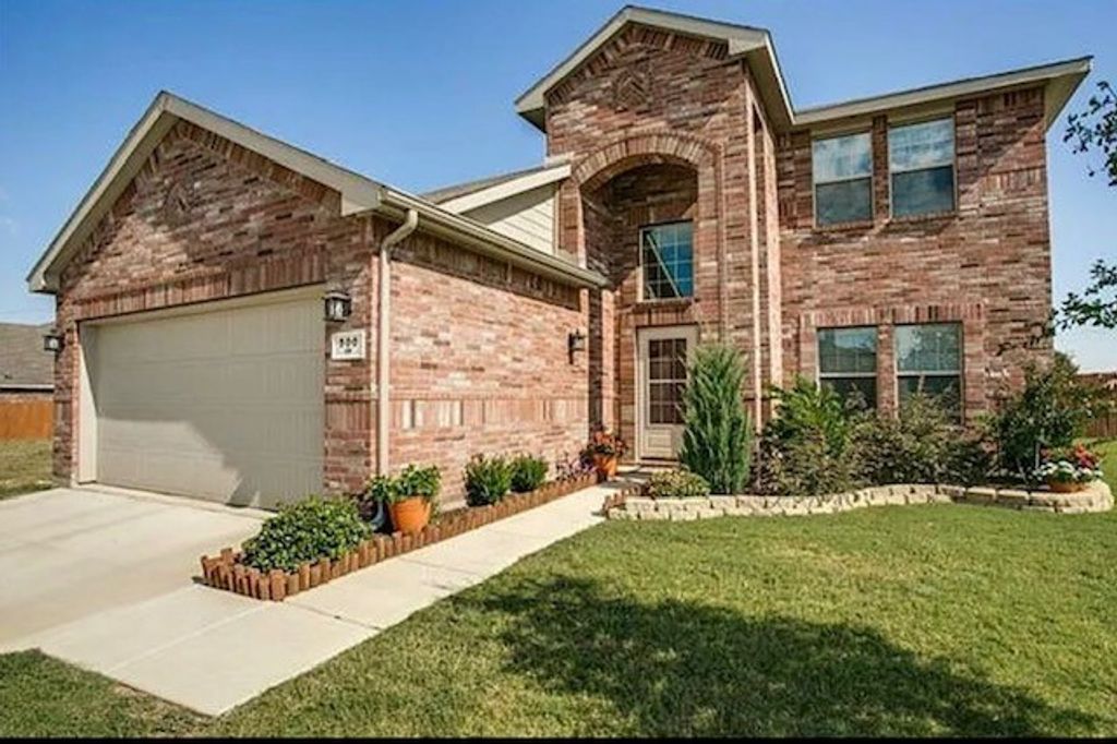 500 Foxcraft Drive, Fort Worth, TX 76131
