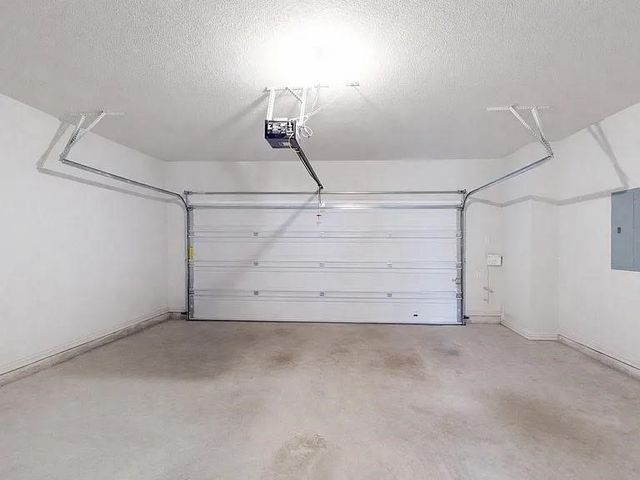 6948 Carrington Lane, Fort Worth, TX 76137
