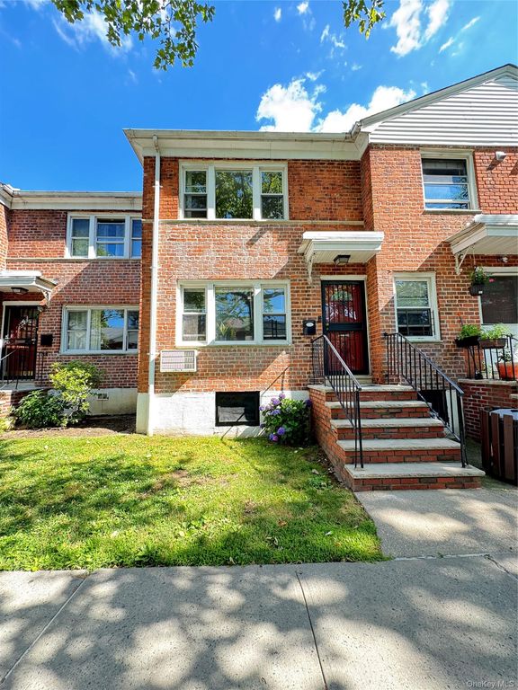 138-46 68th Drive A, Flushing, NY 11367