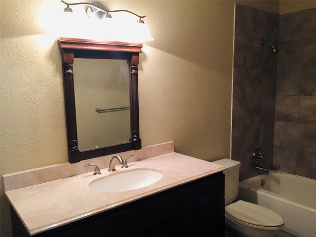 2240 Tarpley Road 454, Carrollton, TX 75006