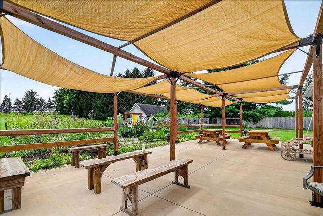 W5128 Wangsness Road, Deforest, WI 53532