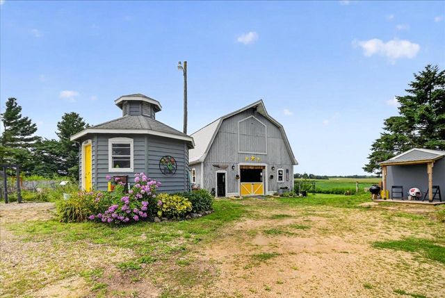 W5128 Wangsness Road, Deforest, WI 53532