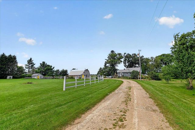 W5128 Wangsness Road, Deforest, WI 53532