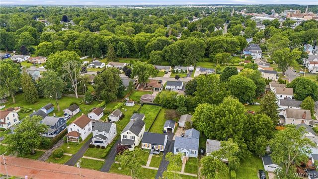 27 Hyde Park, Lockport City, NY 14094